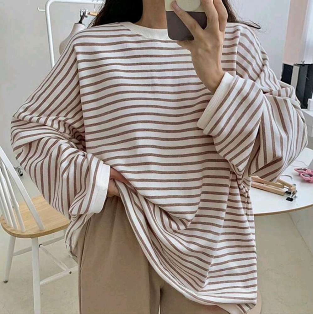 Women Striped Loose Long Sweatshirt - Picture 3 of 4